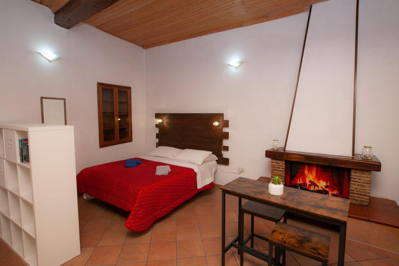 Отель Casa Nena Nepi Экстерьер фото