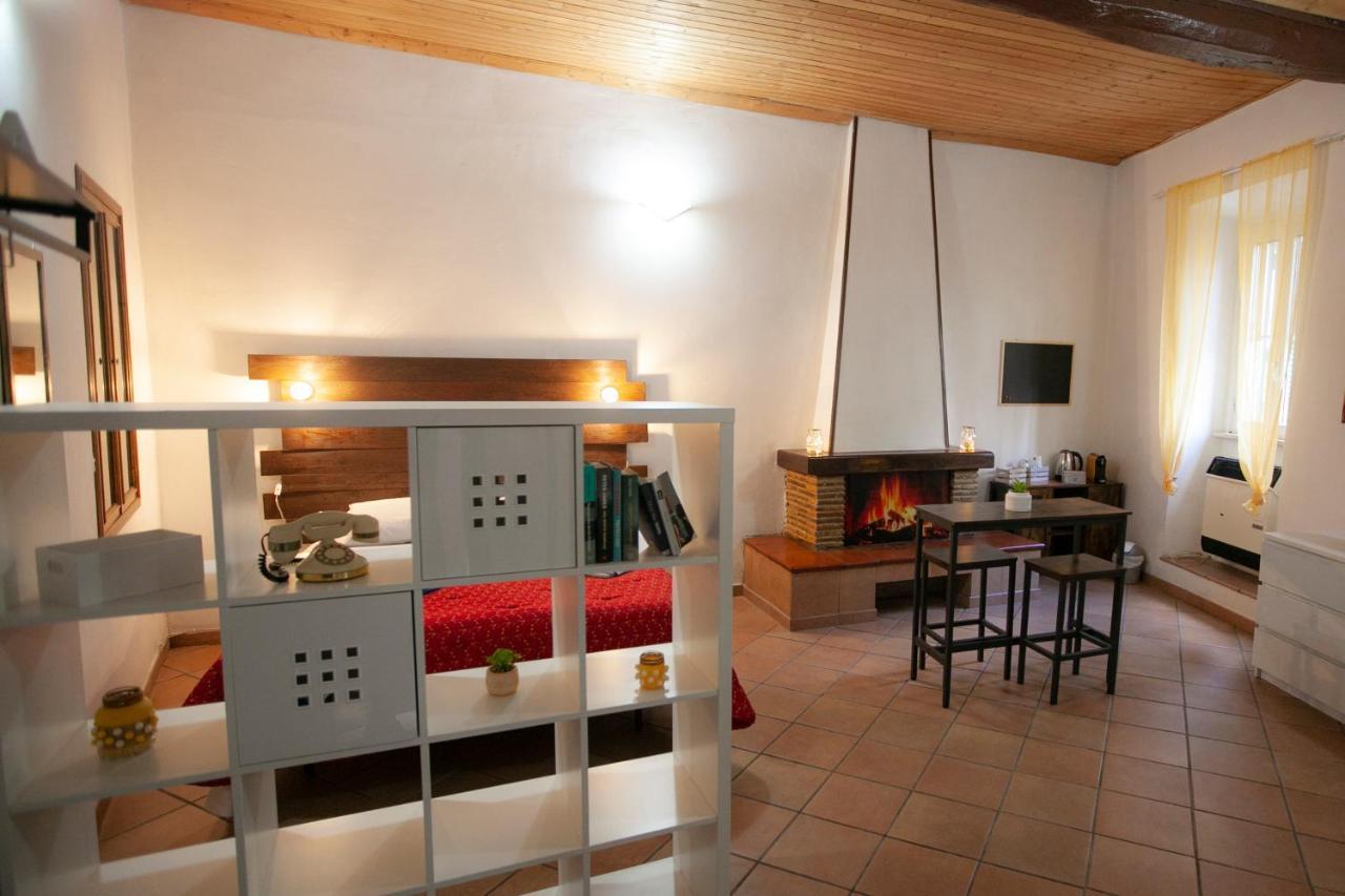 Отель Casa Nena Nepi Экстерьер фото