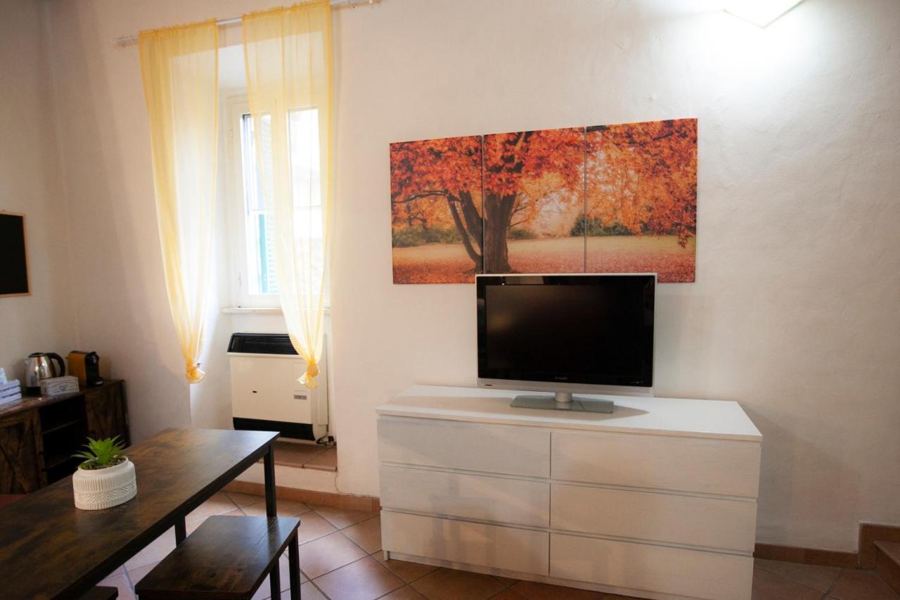 Отель Casa Nena Nepi Экстерьер фото